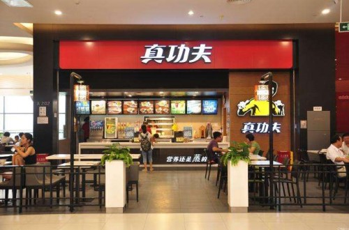 杨兴国：敢于挑战洋快餐品牌的真功夫