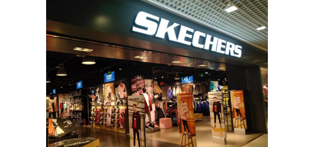 来自美国的运动品牌在中国的年收入为184亿，超过了李宁等本土品牌。